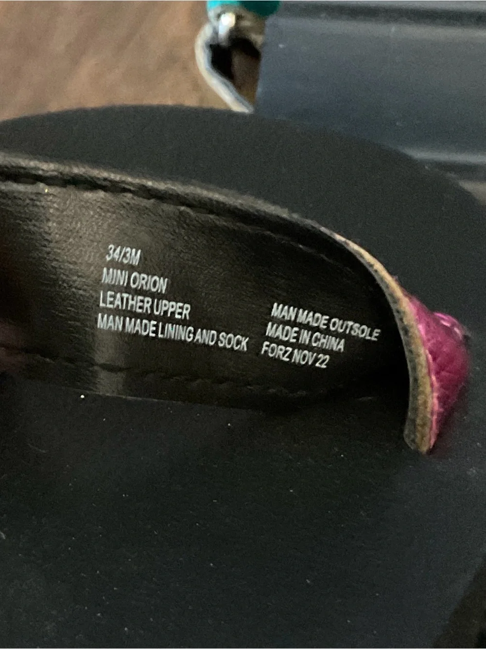 Kurt Geiger London Kids MINI ORION SANDAL Rainbow Metallic Strap Size 3/ EU 34